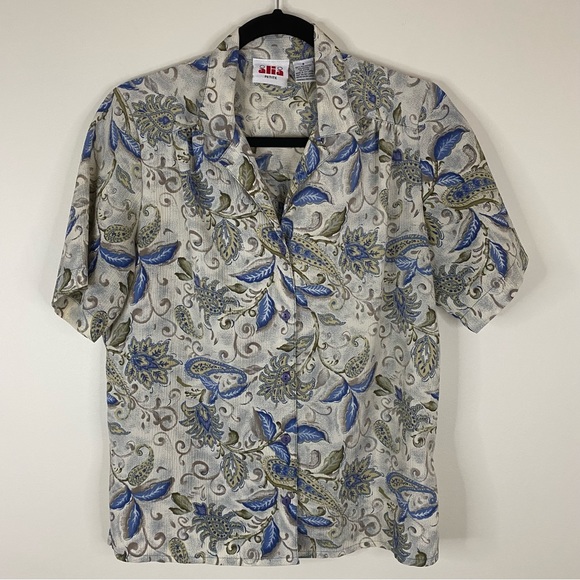 Alia Petite Women’s Hawaiian Floral Paisley Print Button Up Short Sleeve Shirt 8 - Picture 1 of 10